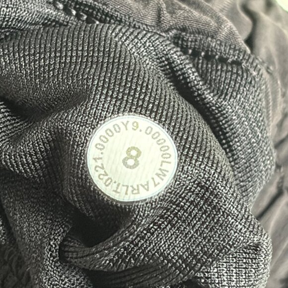 Lululemon Hotty Hot Short II *Long 4" (Black) - Size 8 - Picture 6 of 11